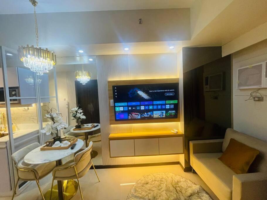 Marias Suite Near Manila Bay Free Use Of Pool ภายนอก รูปภาพ